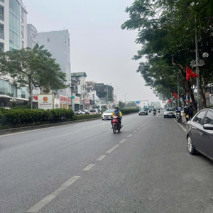 chuyển nhượng đất thương mại dịch vụ gia lâm .dt:1000m lô góc ba mặt tiền 0988.529.528