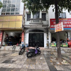 cho thuê cửa hàng kinh doanh vỉa hè rộng