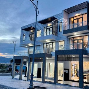Chính Chủ Cần Bán Lô Góc Ngã Tư 5c. 05.22 Phân Khu Para Grus Dự án Kn Paradise Lh 0974383999