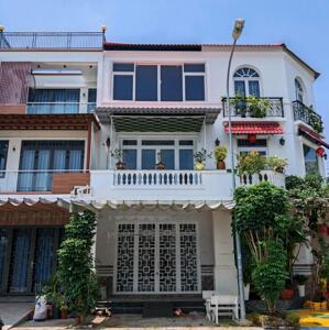 BÁN NHÀ ĐƯỜNG DƯƠNG DIÊN NGHỆ – ĐỐI DIỆN NHÀ HÁT – KĐT TÂY SÔNG HẬU
