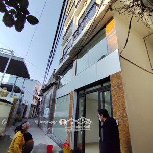 nhà đẹp -giá tốt song phương - hđ 42m2 x 4 tầng ô tô tránh đỗ cách 30m giá 4,6 tỷ(có thương lượng)