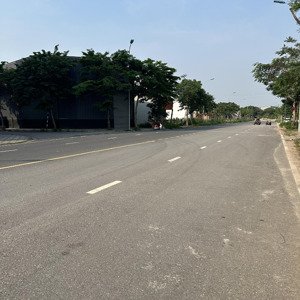 cụ em cần tiền dưỡng già nên cần bán 2 ô liền kề hạ tầng vũ thê lang - thanh miếu 170m2 - mt 10m