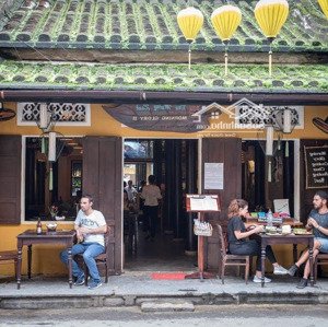 bán nhà mặt phố trần phú, 80 tỷ, 300m2, q.hội an, giá siêu hời đang cho thuê 250tr/ tháng