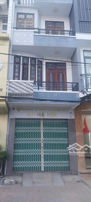 cho thuê toàn bộ căn nhà mặt tiền gần trung tâm thành phố