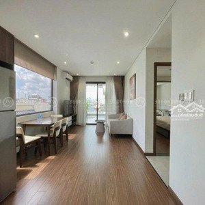 cho thuê 2 phòng ngủ - 1 phòng khách - ban công ngay phạm văn đồng - tiện qua bình thạnh