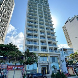 nhân bán khách sạn mặt biển phạm văn đồng 103 phòng ngang 18m