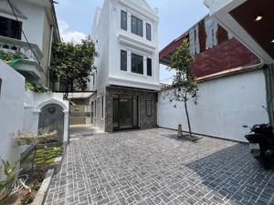 hơn 90m2 nhà ở và sân vườn lê lợi, ngô quyền, hải phòng