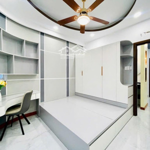 nhà đẹp - sát mặt tiền ngô gia tự - gần 40m2 - chỉ hơn 8 tỷ tl