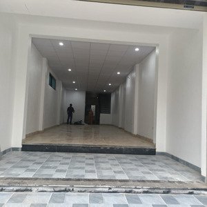 cho thuê mặt bằng kinh doanh 160m làm văn phòng,kho mặt đường lớn tiện ích đủ bề giá chỉ 16 tr tl