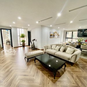 chính chủ, căn góc vip 4pn full nội thất tầng trung e4 yên hoà park view city vũ phạm hàm ,bán gấp