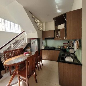 [ nhà 4 tầng hoàng hoa thám_ hẻm ô tô vi vu ] ** cách biển trần phú : 280m ** giá : 11,5 tỷ