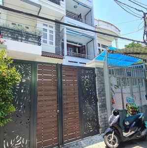 bán nhà 3 tầng khu bàn cờ đường oto thông suốt giá chỉ 6 tỷ