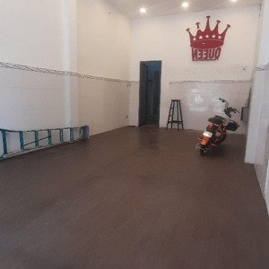 cho thuê nhà nguyên căn tiền đường hoàng diệu, quận 4
