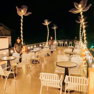cần sang quán đối diện công viên biên hùng