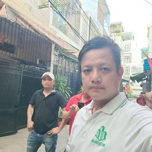 hàng kín dành cho lái. chủ bán gấp giám hơn 2tỷ. giá chốt 6ty5, quá rẻ cho 1 mt kinh doanh tân phú