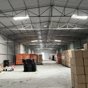 cho thuê kho giá rẻ 1000m2, 2000m2 đường song hành, quận 12, có pccc