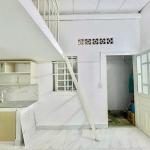 Phòng Trọ Giá Rẻ - Gác Cao - Giá 1tr500 - Vincom Plaza Thuận An - Ngã Tư 550