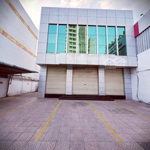 mặt bằng kinh doanh ql 13 trung tâm tdm 15x95m. (1324m2) 1tr 1 lầu thông suốt