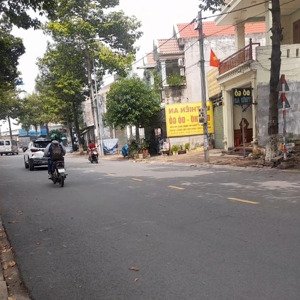 chính chủ cho thuê nhà mặt tiền đường nguyễn đình chiểu, dĩ an