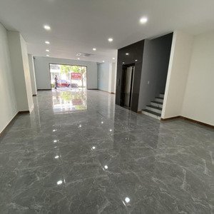 cho thuê nhà 7x21m đường đinh thị thi tại kđt vạn phúc city, 58 triệu/th, 147m2 dtsd ~530m2