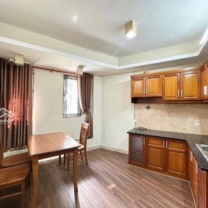 căn hộ 2pn + 1pk , 50m2, giá siêu hời 9 triệu, lê văn sỹ, q3, hcm