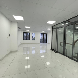 cho thuê nhà đẹp 4 tầng gần aon mall hà đông, 25tr, 0888516777