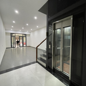 cho thuê nhà 5 tầng, thang máy, hà đông, 25tr, 0888516777