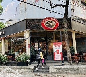siêu phẩm lô góc duy tân diện tích 250m, mặt tiền 50m vỉa hè rộng giá 1xx triệu làm cafe đẹp nhất
