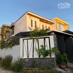bán nhà lô góc 2 mặt tiền kiến trúc hiện đại gần trung tâm tp. nha trang giá chỉ 4,3 tỷ