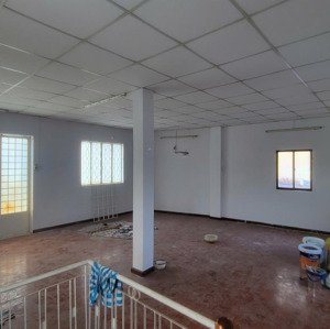 nhà mới 60 tôn thất hiệp q11 7x10m 2l 4pn