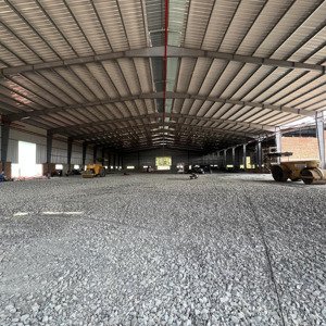 xưởng 4.500m2 mới 100% cho thuê tại uyên hưng tân uyên tiếp đa ngành nghề giá 3 đô/m/2
