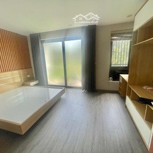 bán gấp nhà phố thủy nguyên ecopark, khu phố nhộn nhịp nhất ecopark. giá 18 tỷ, lh 0979981665