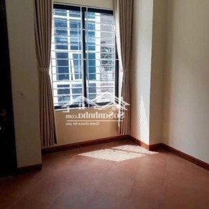 cho thuê nhà ngõ 165 dương quảng hàm 50m2x5t ô tô đỗ cửa