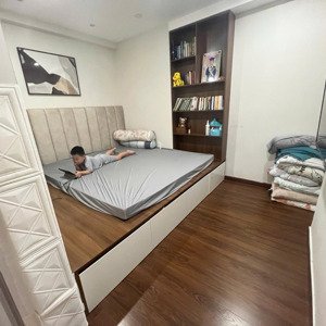 cho thuê căn hộ 3pn full nội thất đẹp, mới, khu chung cư mới bàn giao, tiện ích đầy đủ