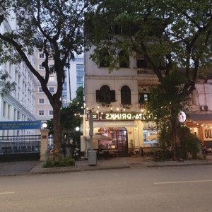 mặt phố trần hưng đạo, hoàn kiếm bao 1 sổ + giấy phép xd 10 tầng s 380m2 mặt tiền 9m