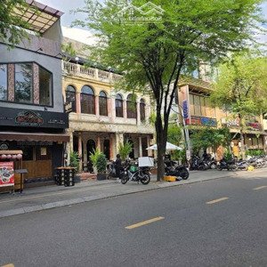 cho thuê nhà 33 tôn thất hiệp quận 1 dt: 5x19m, trệt 2 lầu giá 150tr/th cách phố đi bộ 1 bước