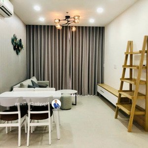 cho thuê hộ compass one nội thất mới, nhà sạch sẻ, chủ dễ tính, vui vẻ. giá nhanh 8 triệu/tháng