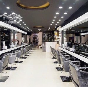 cho thuê nhà mặt phố nguyễn trãi vị trí đắc địa, đoạn đẹp nhất phố thang máy diện tich 150m