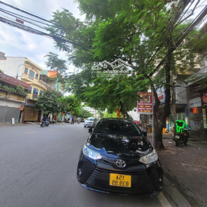 rẻ nhất mặt đường trần nguyên hãn-dt: 133m ngang:6m- giá 133tr/m- gần dự án- xây được cao tầng