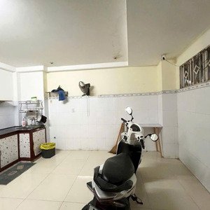 nhà 3 lầu (3pn-3wc), h3g 118 lê thị bạch cát - 12tr