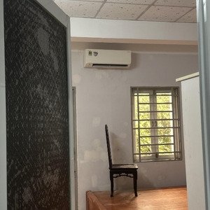 cho thuê nhà nguyên căn sát cầu sắt gò vấp