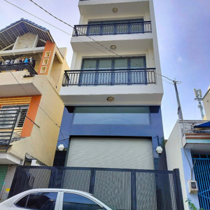 tìm chủ mới cho nhà đường phó cơ điều p6 quận 11 giá 3tỷ168/54m2(4,5x11m)sổ sẵn sang tên ngay