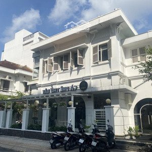 hạ giá bán biệt thự 4 tầng đường nguyễn thành ý, quận 1. 12mx15m. hđt: 120triệu. giá bán 54 tỷ