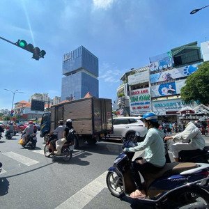 ngộp! hạ sâu 50 tỷ - bán đất ngay phan đăng lưu pn - 19x30m cn 570m2 - ctxd: 2 hầm 11t - giá 75 tỷ