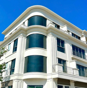 bán cả cặp shophouse rộng tới 220m2. giá cực yêu thương. lh 0969.266.866