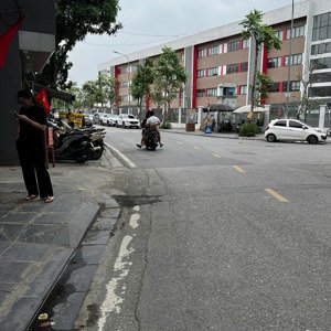 chính chủ cần cho thuê nhà xưởng tại thạch bàn -long biên -hà nội