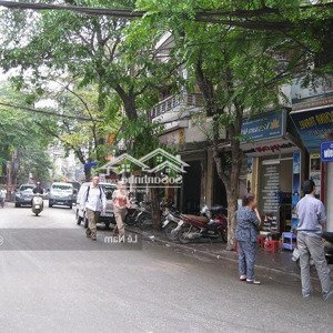 bán nhà mặt phố hàng buồm siêu hiếm mặt tiền 15m, 350m chào giá 260 tỷ.