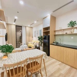 cho thuê căn hộ 2pn 1wc 52m2 đủ đồ view sông hồng toà sol forest 2. lh 0964007130 ạ