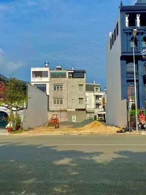 cần bán gấp 2 lô đất đẹp giá tốt tại kdc bình hưng gần bến xe quận 8