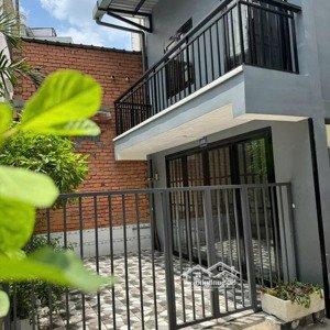 cần bán gấp nhà mới ông ích khiêm gần đầm sen